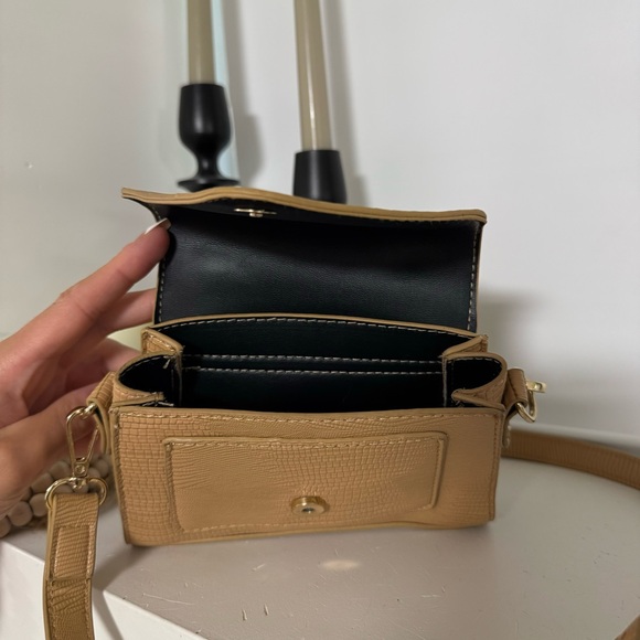 Brown Purse - Picture 8 of 10